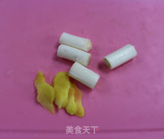 孕妇必喝，鲫鱼豆腐汤的做法步骤：2
