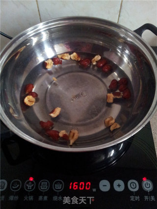 养颜玫瑰花茶的做法步骤：3