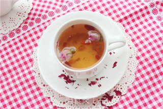 养颜玫瑰花茶的做法步骤：7