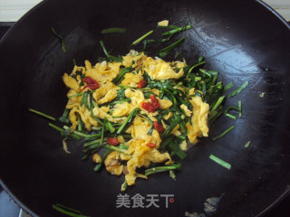 韭菜炒鸡蛋的做法步骤：8