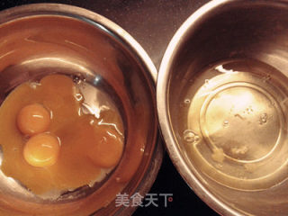 圣诞树桩蛋糕卷的做法步骤：1