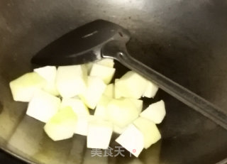 苹果炒草菇的做法步骤：5