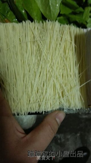 鸡蛋绵绵面的做法步骤：2