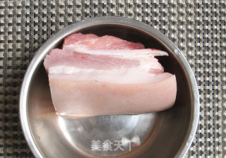 秘制八渡笋烧肉的做法步骤：1