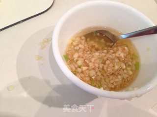 蒜蓉粉丝蒸扇贝的做法步骤：6