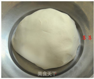 热腾腾的蕃茄牛肉水饺——做出鲜嫩带汤牛肉馅秘方大公开的做法步骤：1