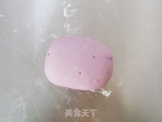 为冬至包上一锅色香味俱全的饺子——紫薯香菇芹菜鲜肉饺的做法步骤：3