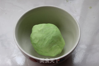 冬至吃饺子咯——讨喜的翡翠蒸饺的做法步骤：3