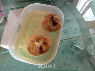 养胃食疗----------猴头菇红枣枸杞汤的做法步骤：2