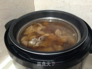 养胃食疗----------猴头菇红枣枸杞汤的做法步骤：9