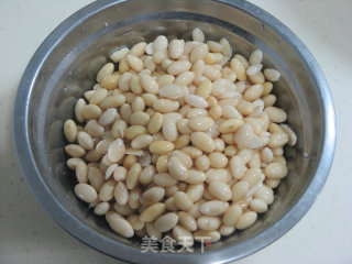 黄豆炒雪里蕻的做法步骤：2