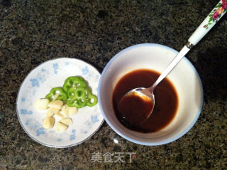 甜面酱炒茄子的做法步骤：2