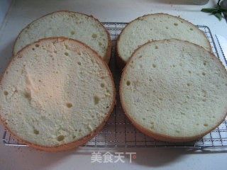 ”圣诞老人在开会“奶油蛋糕的做法步骤：18