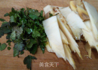 香菜冬笋片的做法步骤：3