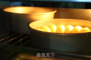 节日喜庆的圣诞花环面包的做法步骤：5