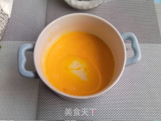 火龙果酸奶戚风的做法步骤：2
