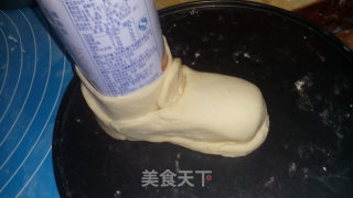 老少都喜欢的圣诞节礼物——圣诞靴子面包的做法步骤：9