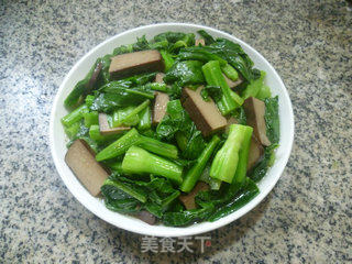 鸡蛋干炒油菜蕻的做法步骤：11