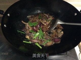 宝宝食谱--------洋葱炒猪肝的做法步骤：5