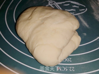 虾仁披萨的做法步骤：2