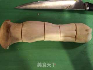 爆炒猴头菇的做法步骤：1