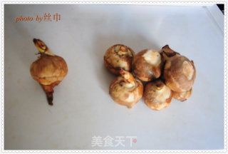 酱香排骨烧慈姑的做法步骤：3