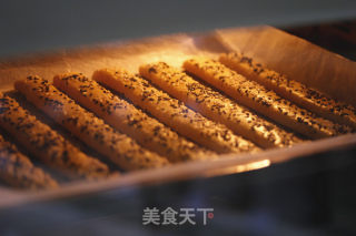 芝麻红薯脆条的做法（烤箱做脆条）的做法步骤：11