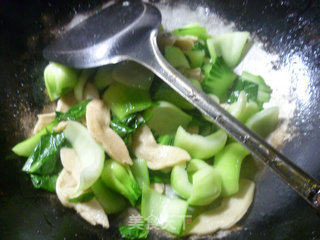 大豆蛋白炒青菜的做法步骤：7