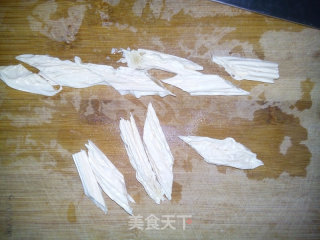 菠菜拌腐竹的做法步骤：2