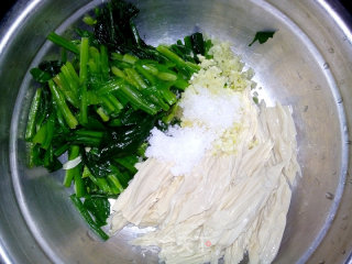 菠菜拌腐竹的做法步骤：7