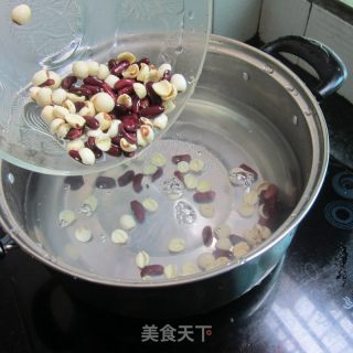 莲子红枣桂圆羹的做法步骤：4