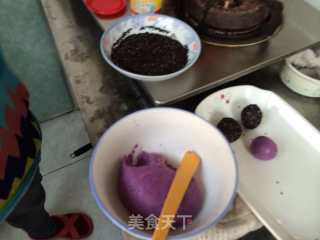 紫薯糯米麻团的做法步骤：2