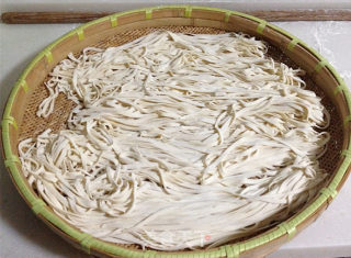 红烧牛肉手擀面的做法步骤：9
