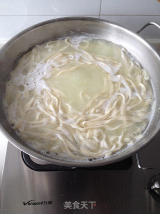 红烧牛肉手擀面的做法步骤：19