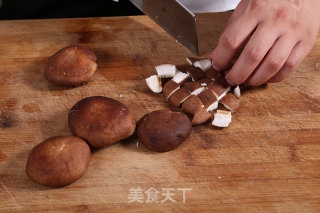 香菇酱的做法步骤：1