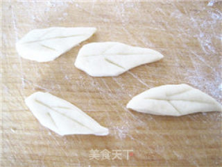 新年花环小面包的做法步骤：12