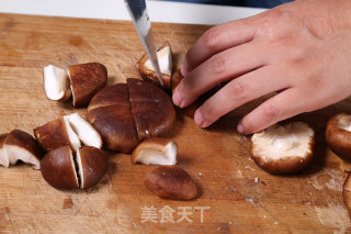 香菇腐竹结的做法步骤：2