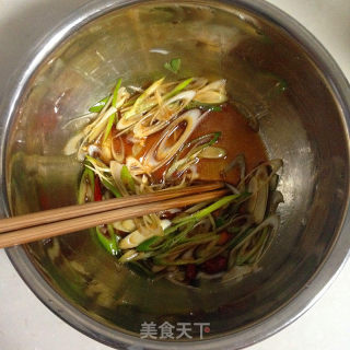 炝拌海蜇萝卜丝的做法步骤：6