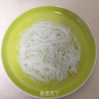 剁椒粉丝金针菇的做法步骤：6