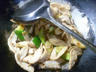 大葱炒大豆蛋白的做法步骤：7