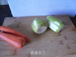 胡萝卜炒芥菜疙瘩的做法步骤：1