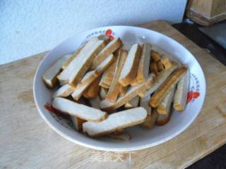 麻辣豆腐干的做法步骤：2