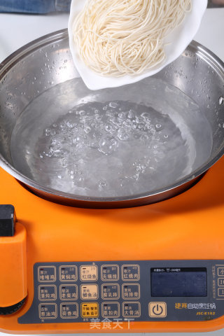 眷村牛肉面的做法步骤：5