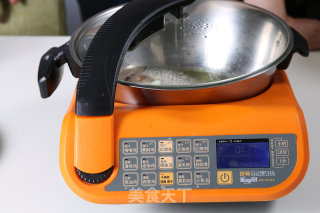 鲫鱼汤—自动烹饪锅食谱的做法步骤：3