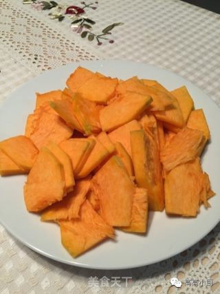 手工南瓜饼，和高高一起只要五小步的做法步骤：1