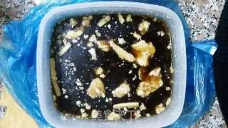 番茄牛肉砂锅的做法步骤：2