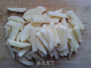 咖喱土豆条的做法步骤：1