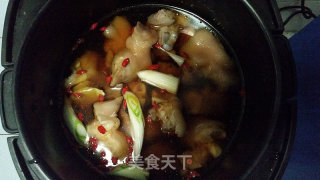 黄豆美容猪蹄的做法步骤：3