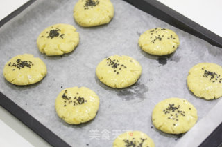 红薯饼金典做法（烤箱烤红薯饼）的做法步骤：5
