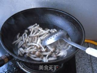 什锦蟹味菇的做法步骤：3
